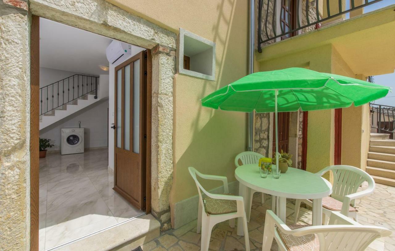 Rosetta Apartment